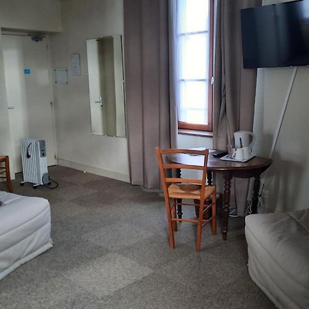 Auberge La Source - Logis Hotels Cieux Buitenkant foto
